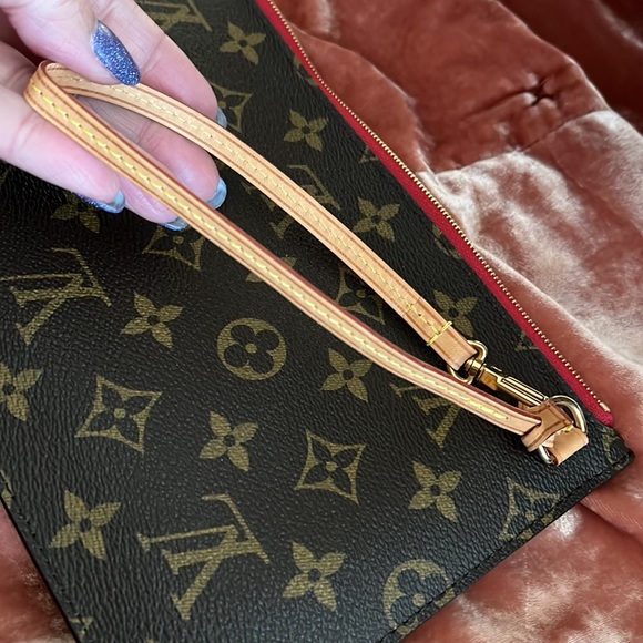 Louis Vuitton Monogram Neverful accessory pouch - Picture 4 of 6